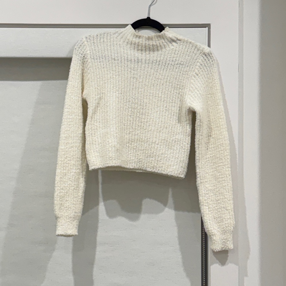 Zara Off-White Textured Turtleneck Sweater
